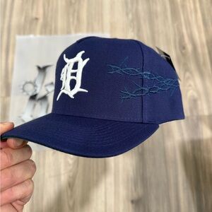 Kill the hype D hat
Brand new never tried on with tags